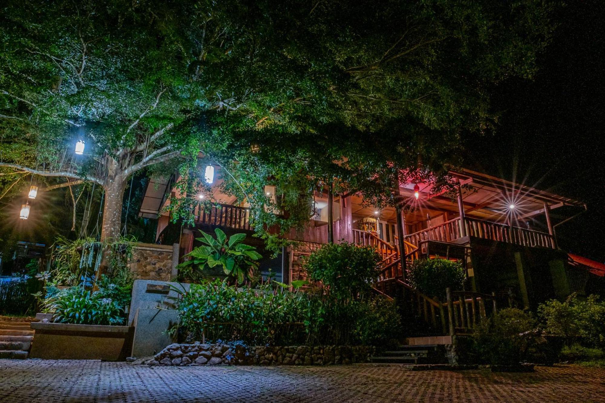 Kanlaya'S Eyrie, Luxury Homestay Pang Mapha 외부 사진