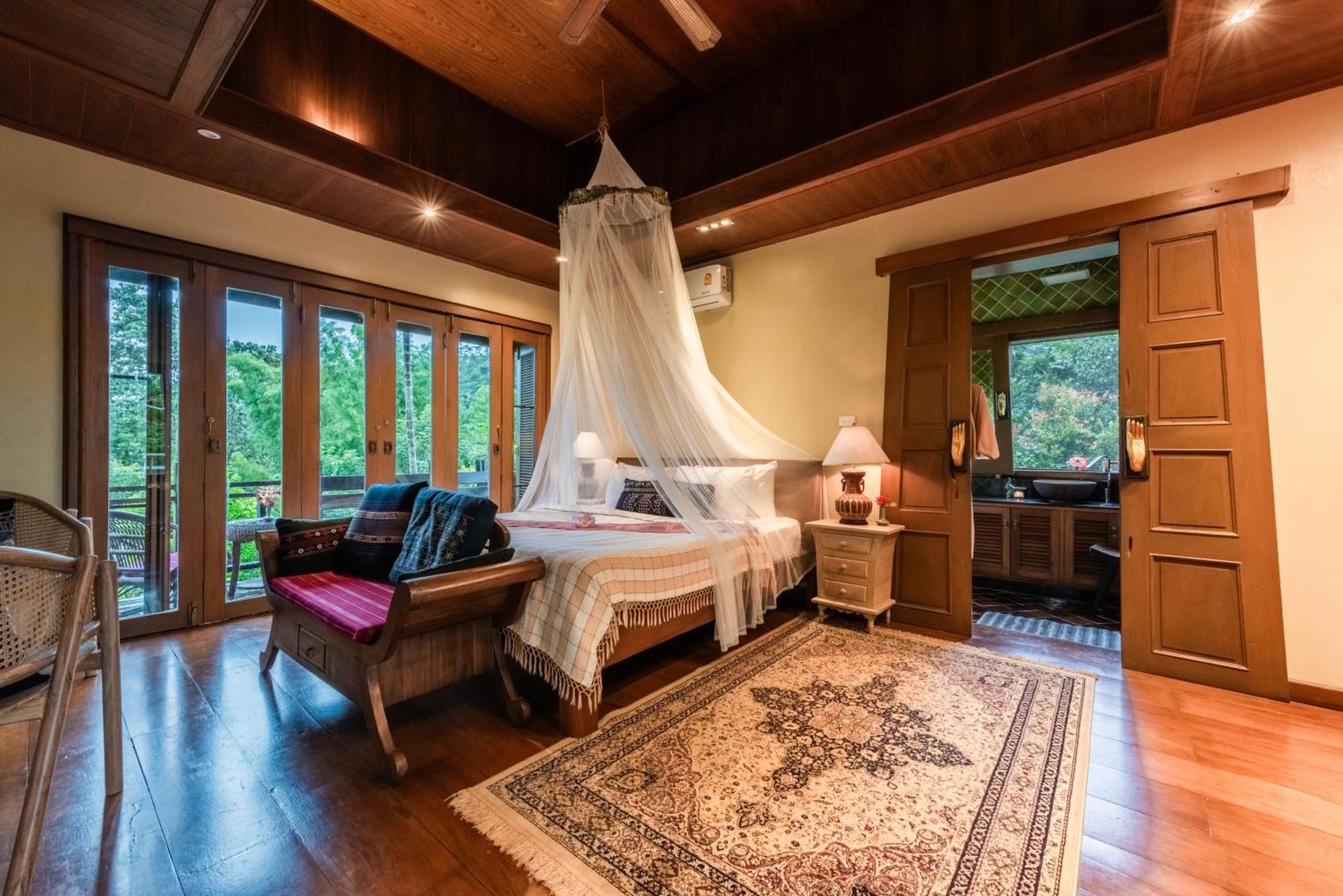 Kanlaya'S Eyrie, Luxury Homestay Pang Mapha 외부 사진