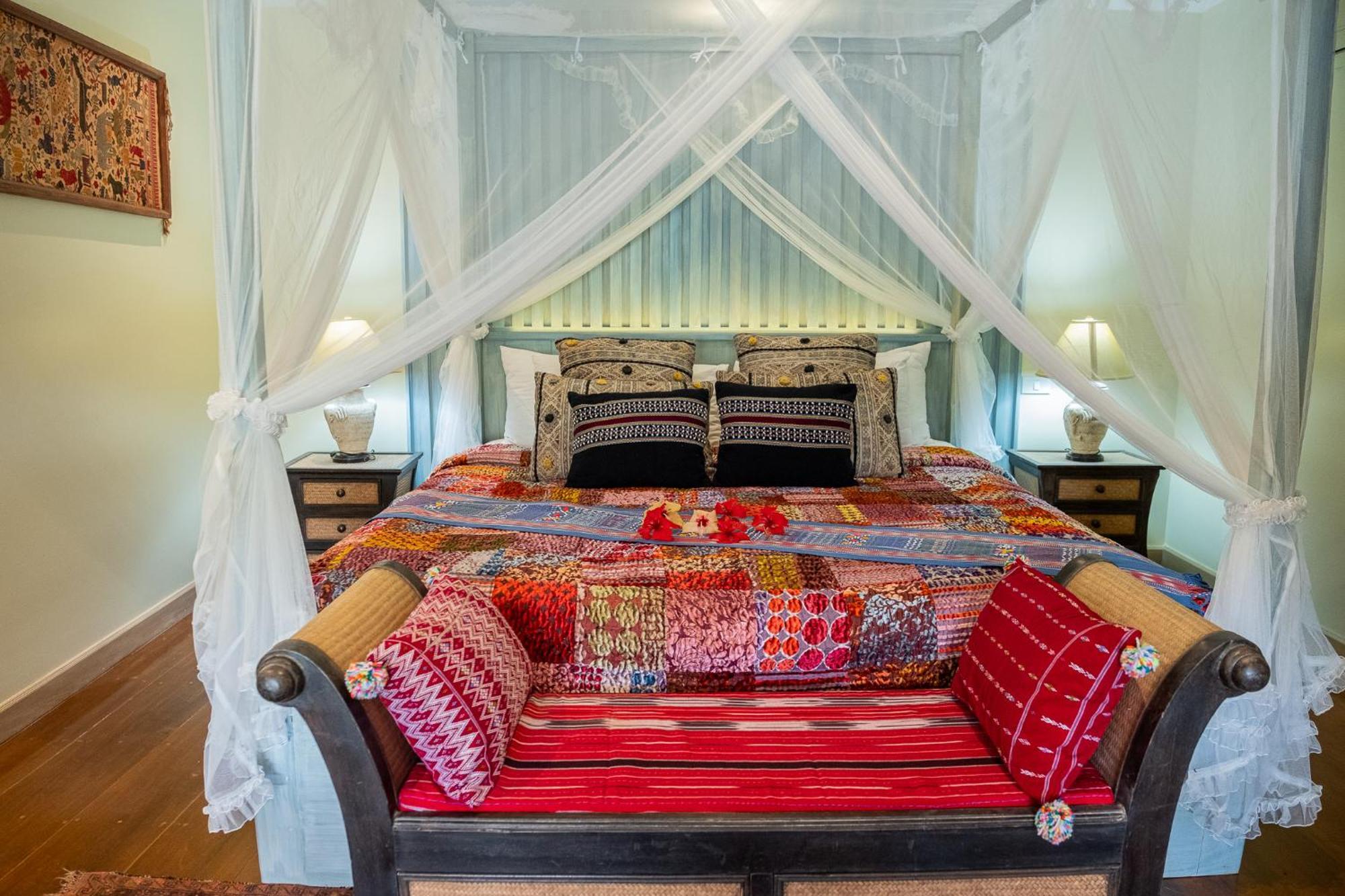 Kanlaya'S Eyrie, Luxury Homestay Pang Mapha 외부 사진