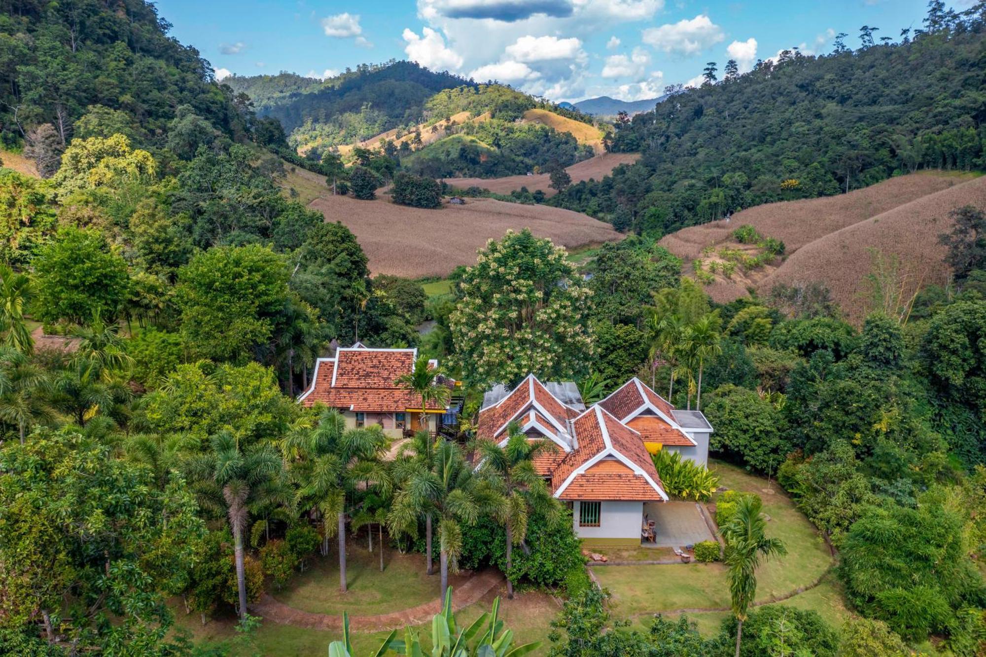 Kanlaya'S Eyrie, Luxury Homestay Pang Mapha 외부 사진